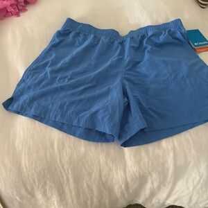 Columbia 5” sandy river shorts with tags size medium